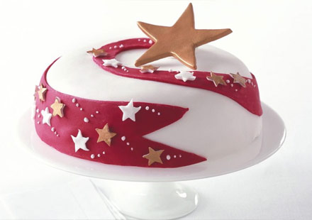 How To Decorate A Christmas Cake